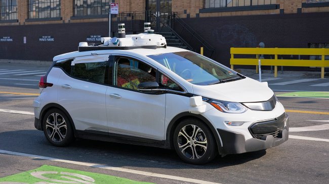 Self-Driving Cars without human babysitters hit the California Road in April